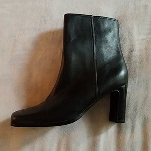 NWOT Mister Shoes Boots